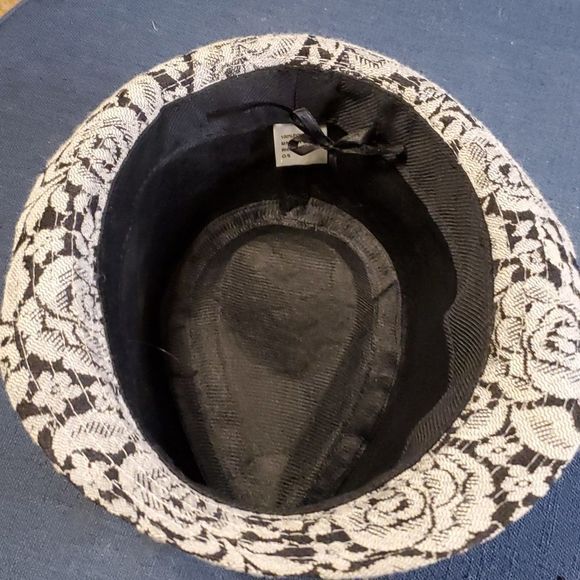 Trends Black Gray & RDescriptionMade from paperoses Print Black Band Fedora Hat - Picture 6 of 7